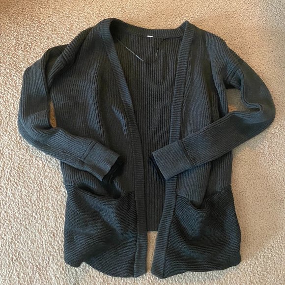 Lululemon Athletica Sweater, size 6 - Picture 1 of 3